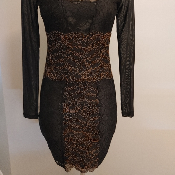 Guess NWT Lace Dress - Picture 5 of 5